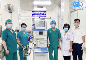 Vinh Hoan continues to donate medical equipment to help fight COVID-19